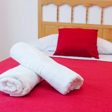 Puet Aparthotel 2*